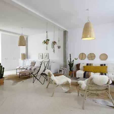 Holiday home Bohemian House With Terrace And Parking 5 Min From The - Welkeys *
